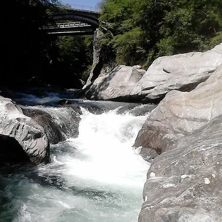 Il Castello Maggiore Con Terrazza Cossogno