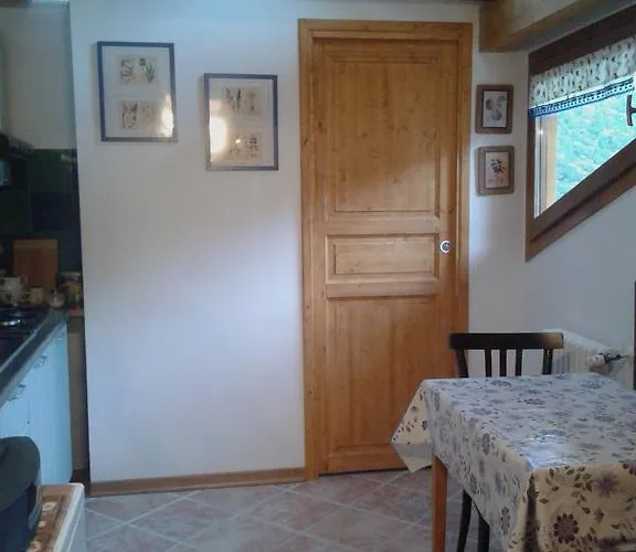 Il Castello Maggiore Con Terrazza Bed & Breakfast Cossogno