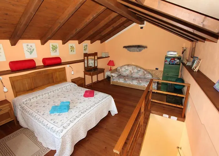 Il Castello Maggiore Con Terrazza Bed & Breakfast Cossogno